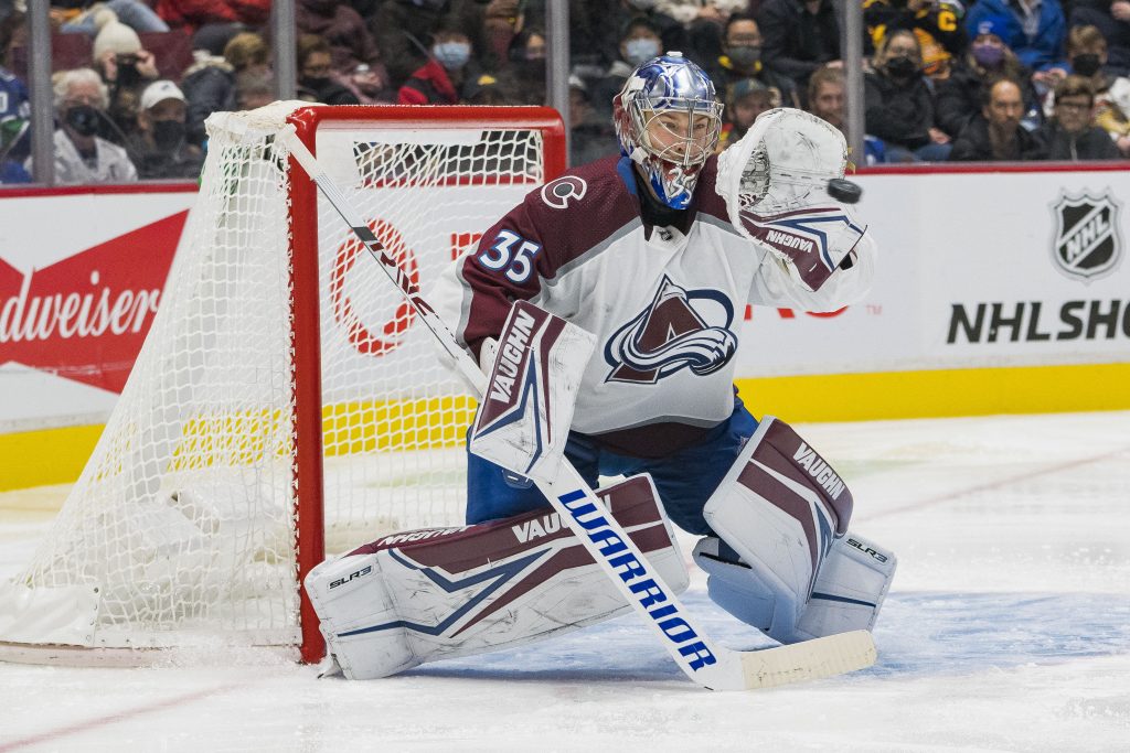 Darcy Kuemper Leaves Game For Colorado Avalanche