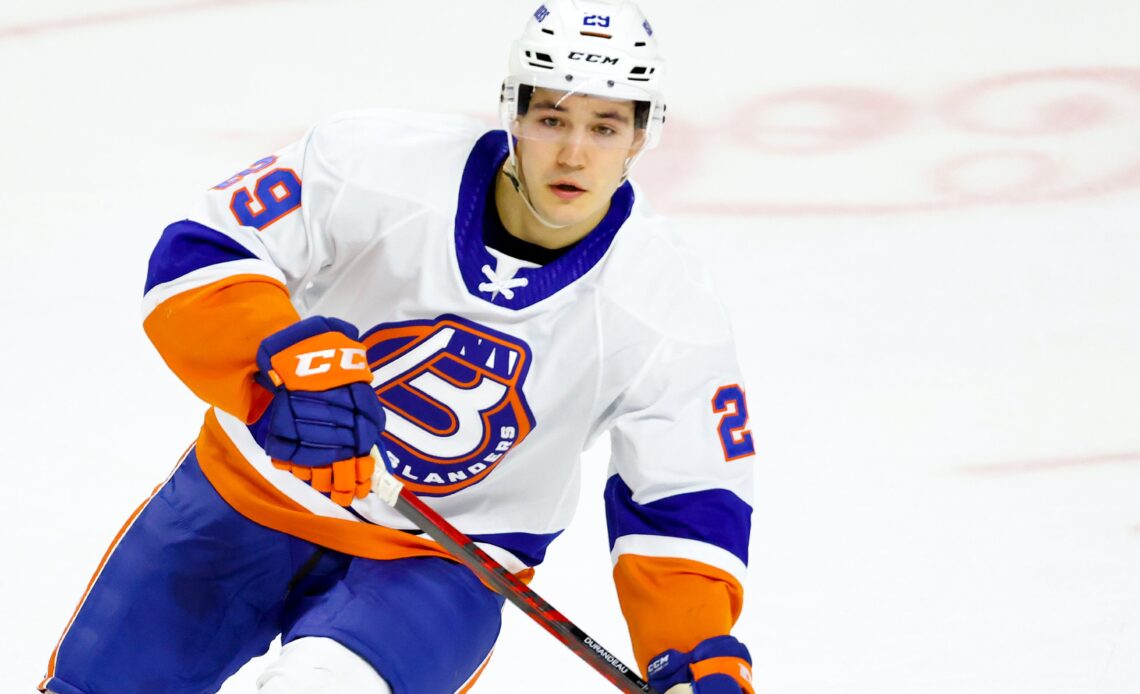 Islanders Face Penguins To Open Three-Game Trip