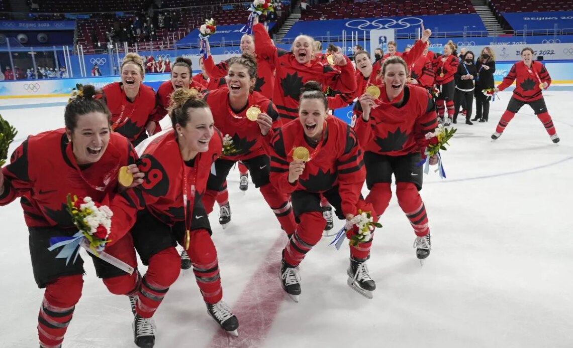 A visit to Niagara Falls for the Hockey Foundation Canada Golf and Gala will include an excursion on The Hornblower for members of Canada’s 2022 Olympic women’s hockey gold medallists.