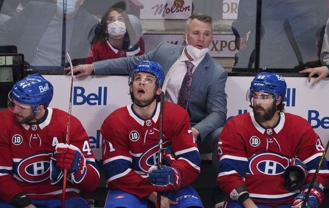 Montreal Canadiens sign coach Martin St. Louis to three-year extension