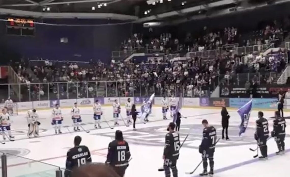 Ice hockey fans impeccable two-minutes silence for The Queen - Fife Today