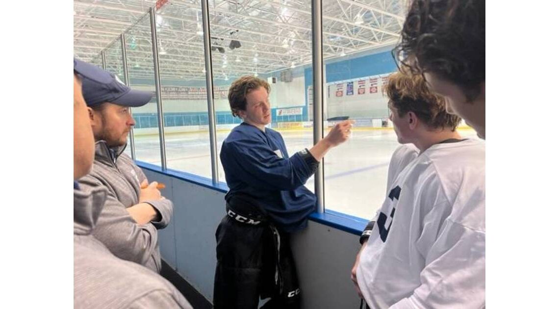 Chatham Boys Ice Hockey Plotting a 'Healthy' Start to the Upcoming Season with Curry Twins, Burke, Nacinovich, Suh, Konevych - TAPinto.net