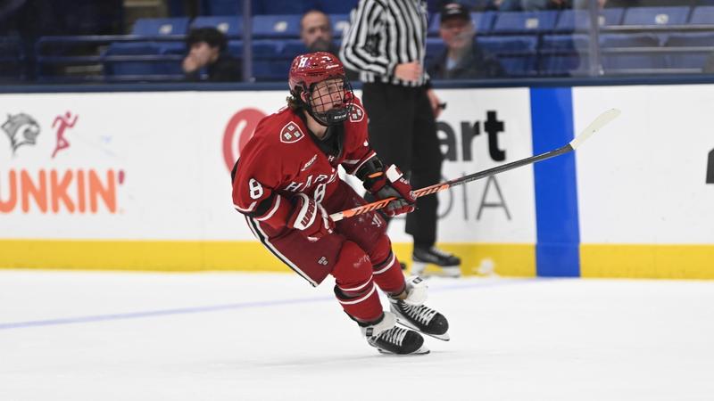 Late Push Not Enough as No. 9/10 Men's Ice Hockey Falls 4-1 at No. 2/3 Quinnipiac