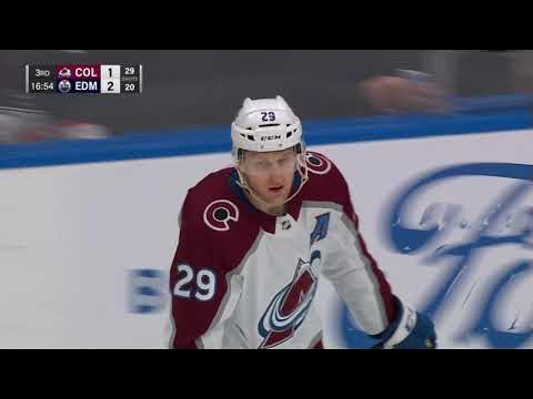 Nathan MacKinnon decides he'll do it himself