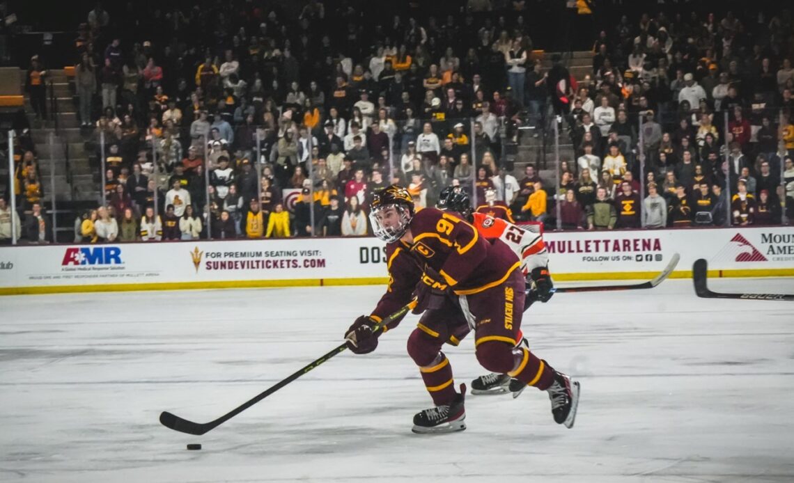Puck Luck Favors No. 20 RIT in Hockey's Friday Loss