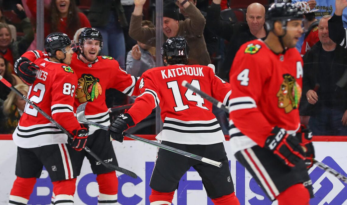 Blackhawks finding ways to stay competitive under Luke Richardson