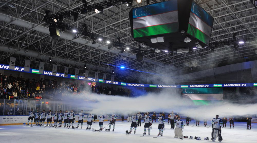 IIHF - Winning start for Uzbekistan
