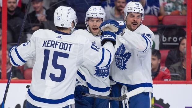 Maple Leafs win in shootout after Senators' late rally