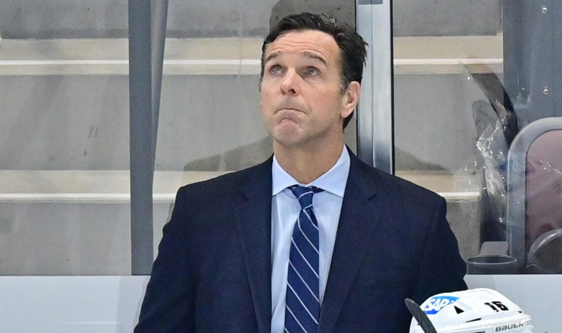 NHL fines Sharks' David Quinn $25K for referee outburst, game ejection