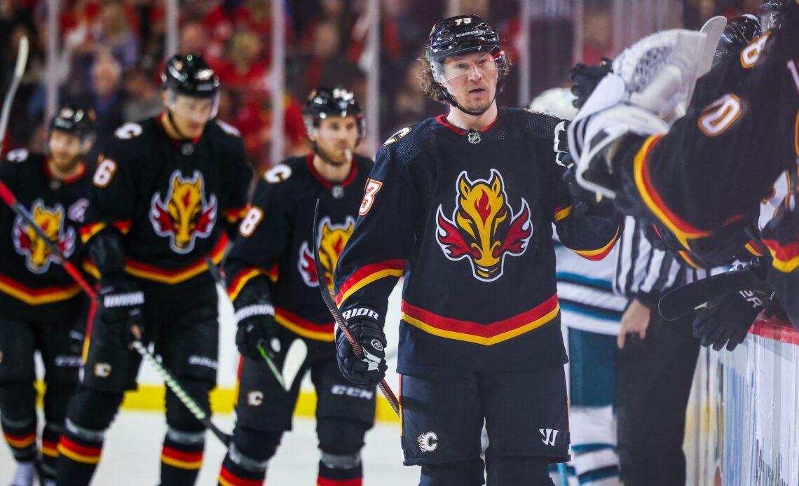 Toffoli scores twice as Flames defeat Sharks to continue playoff push