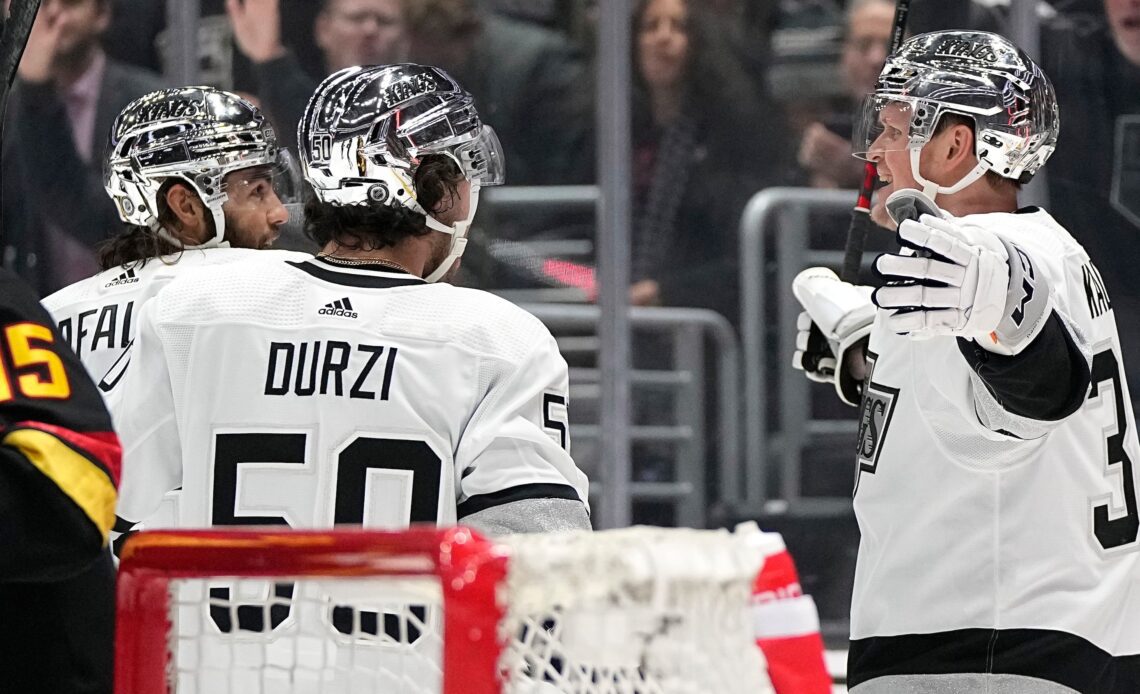 Korpisalo, stingy Kings end 3-game skid by blanking Canucks