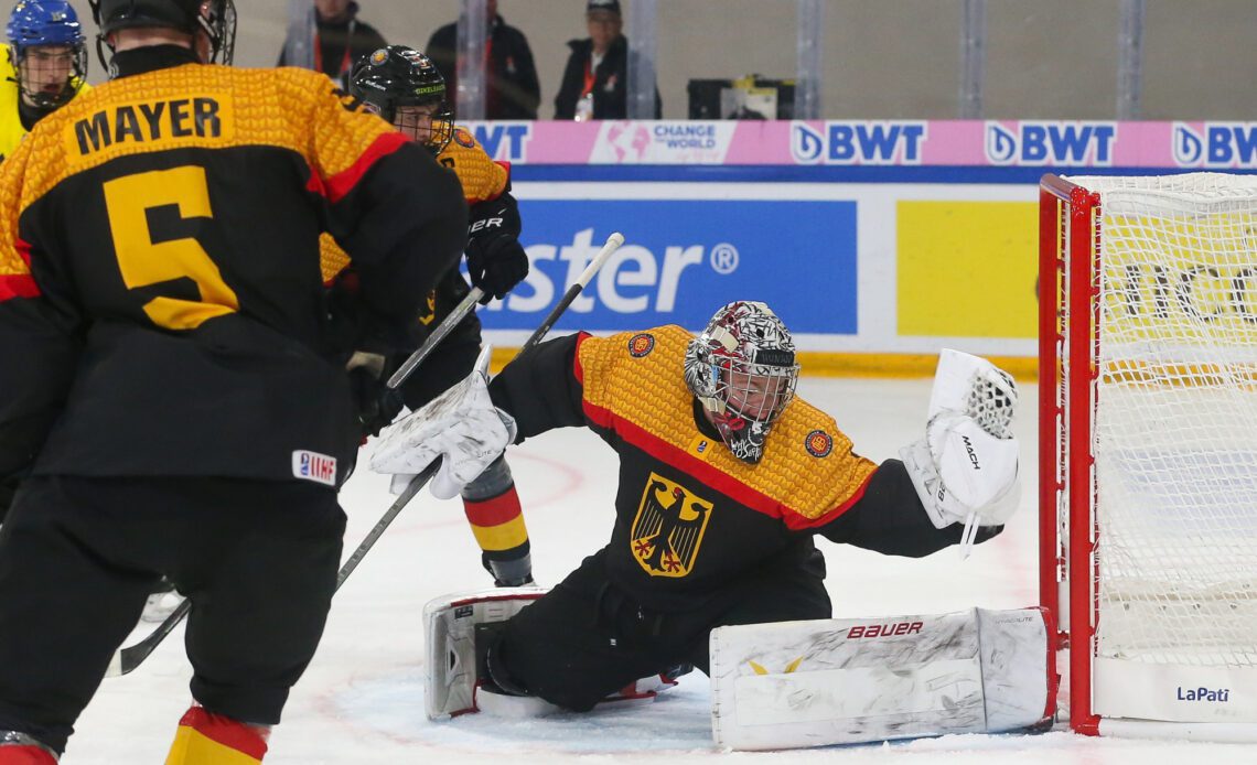 Late flurry ends German resistance