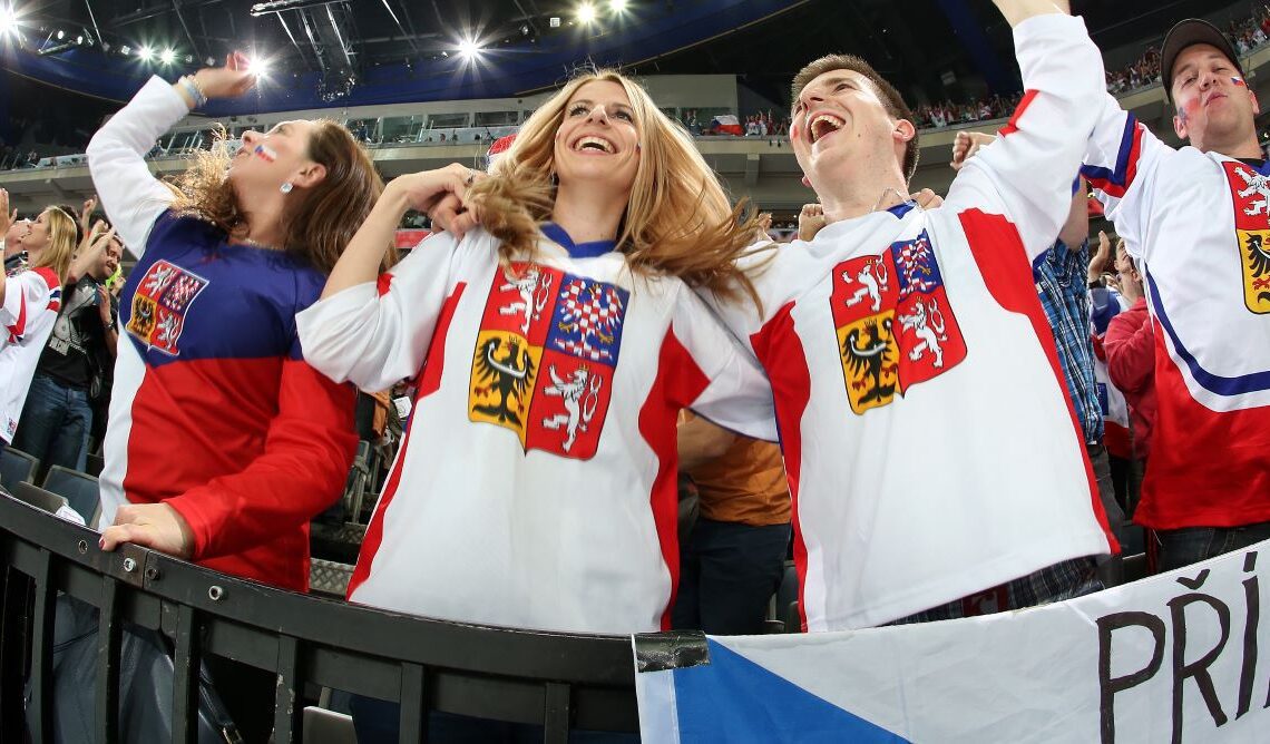 IIHF - Volunteers campaign begins