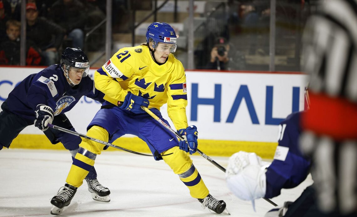 Finland v Sweden: Quarterfinals - 2023 IIHF World Junior Championship