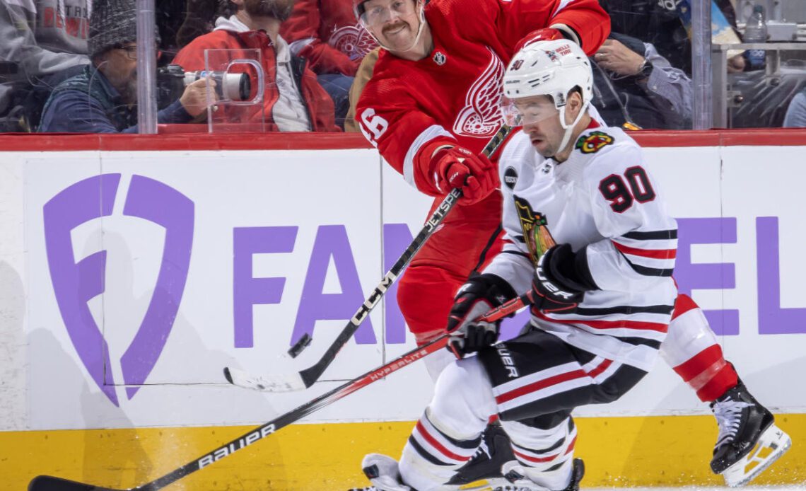 Tyler Johnson fed up with Blackhawks' power-play woes: ‘It's embarrassing'