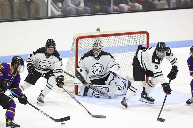 Alex Kozic Named NESCAC Men's Hockey Player of the Week