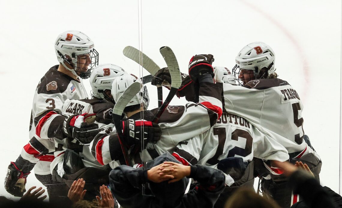 Scott's Winner Lifts Men's Hockey to Overtime Win at Clarkson