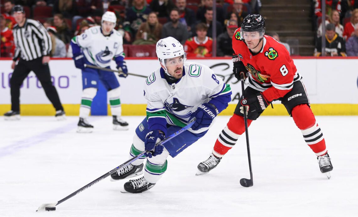 10 observations: Blackhawks have no answer for Vancouver's third line in 7th straight loss