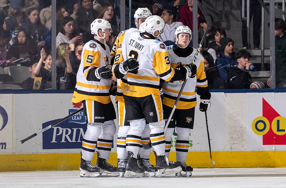 BIG THIRD PERIOD LEADS PENS TO 6-1 WIN AT TORONTO