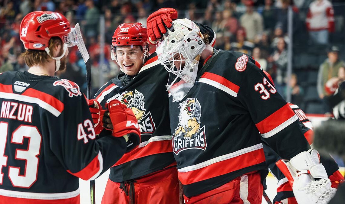 Griffins knock off Admirals, run points streak to 15 | TheAHL.com
