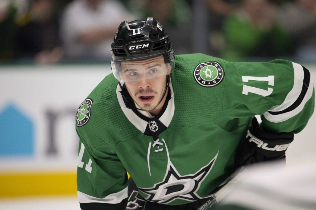 Stars Recall Logan Stankoven And Derrick Pouliot