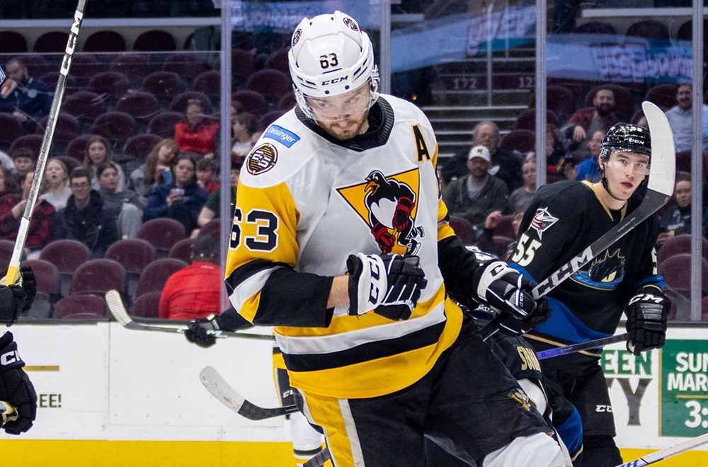 BIG Z TOWERS OVER MONSTERS IN PENGUINS’ 5-2 VICTORY