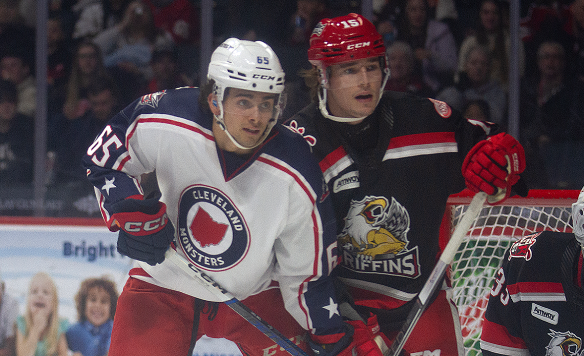 Monsters fall to Griffins 5-2