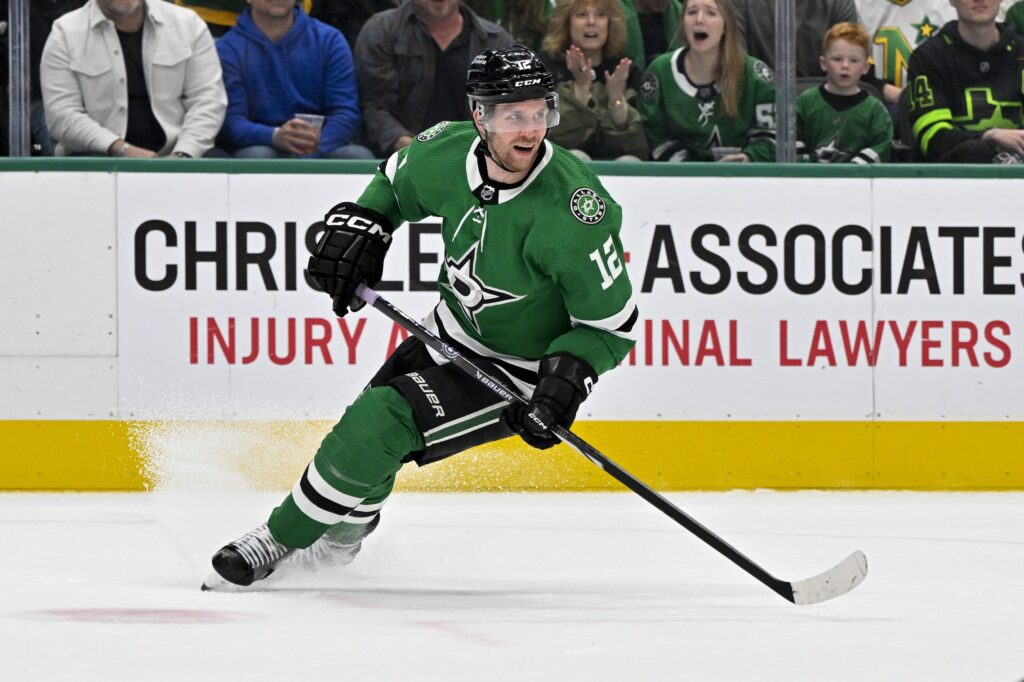 Faksa, Marchment, Stastney, McCarron, Hellebuyck, Dillon
