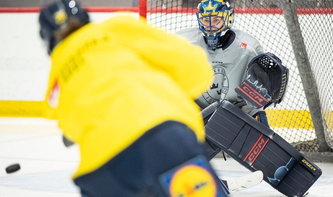 IIHF women's hockey tournament live updates from Utica, NY