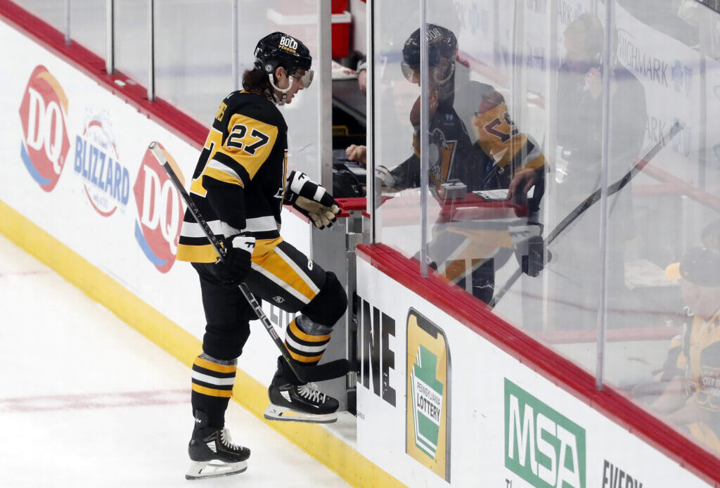 Penguins Place Ryan Graves On LTIR, Recall Vinnie Hinostroza