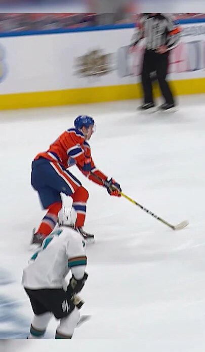 Connor McDavid First Career Playoff Goal 🚨 Ugly or Pretty?