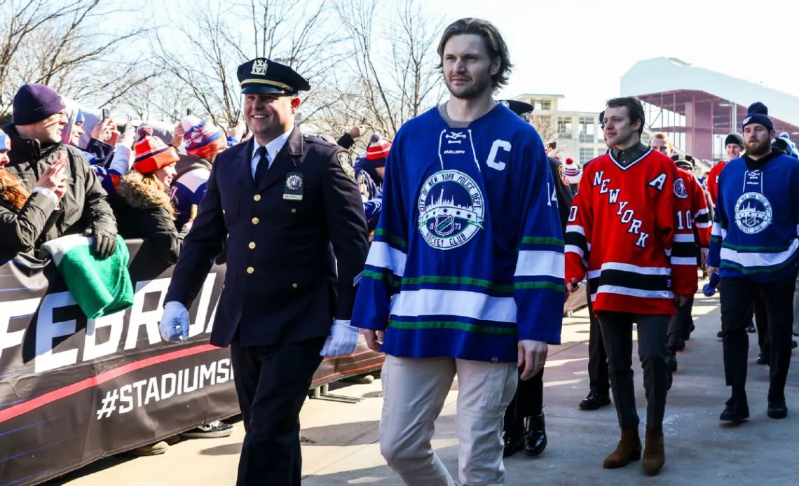 Rangers' Jacob Trouba earns NHL's Mark Messier Leadership Award