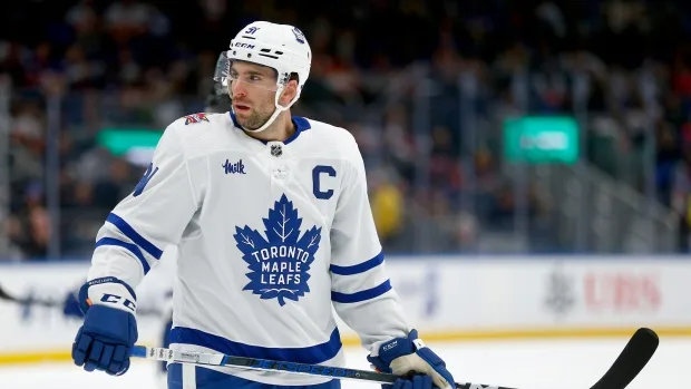 Toronto Maple Leafs captain John Tavares to join Canada for IIHF Worlds