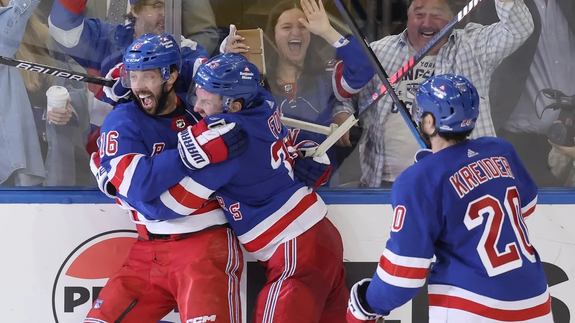 Vincent Trocheck's goal gives Rangers 4-3 double OT win over Hurricanes in Game 2