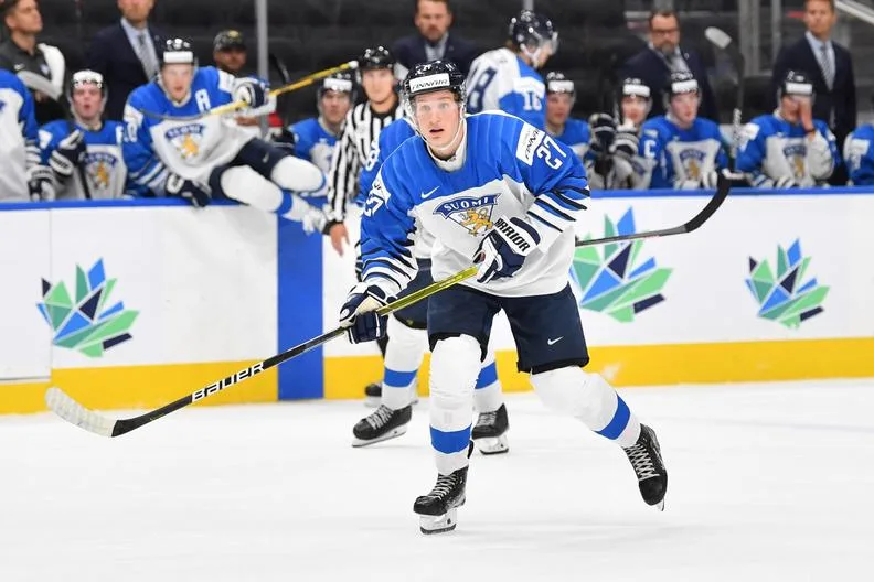 Oliver Kapanen Team Finland