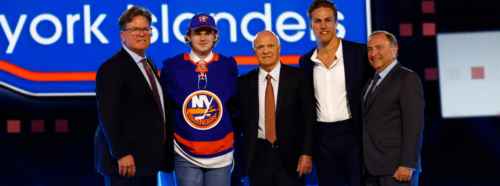 Islanders Select Eiserman 20th Overall