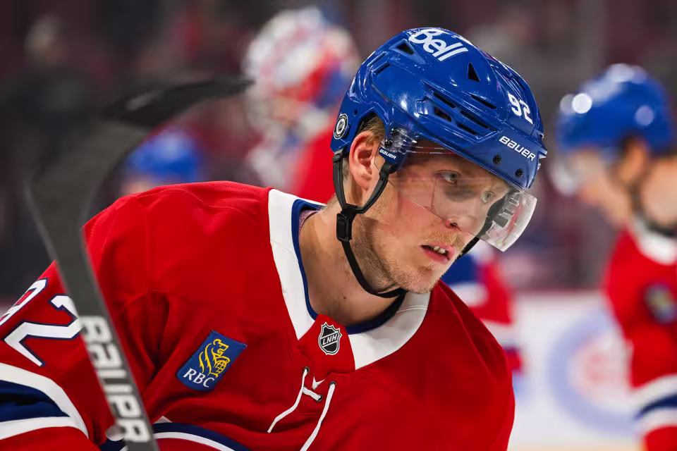 Look on Montreal Canadiens right wing Patrik Laine (92)