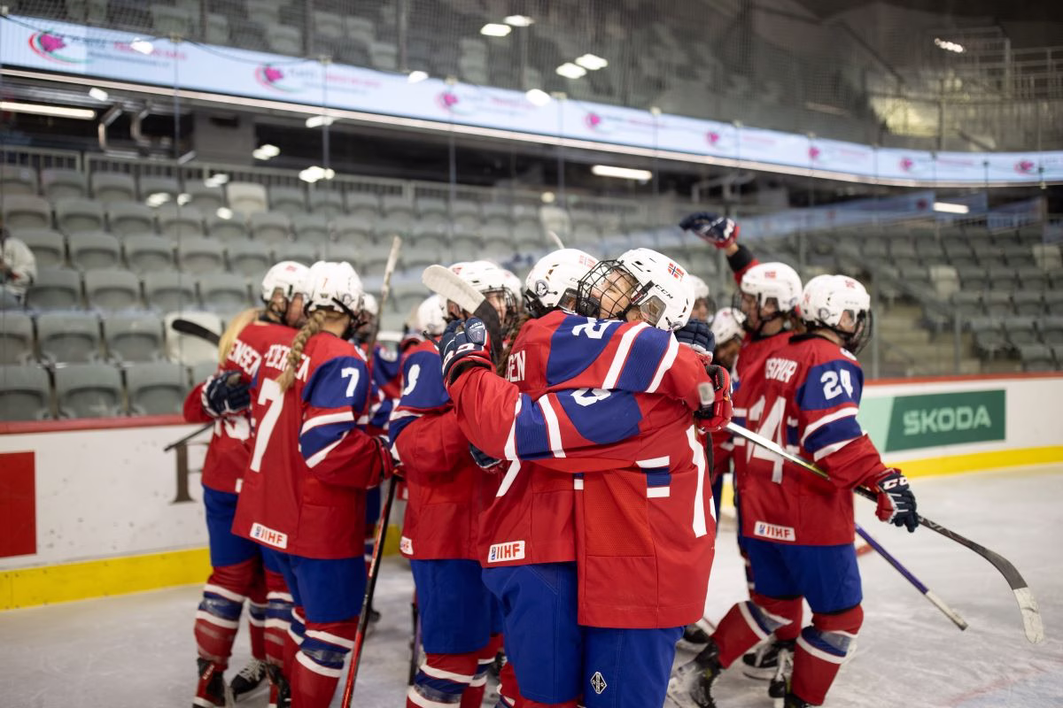 IIHF - Welcome back, Norway