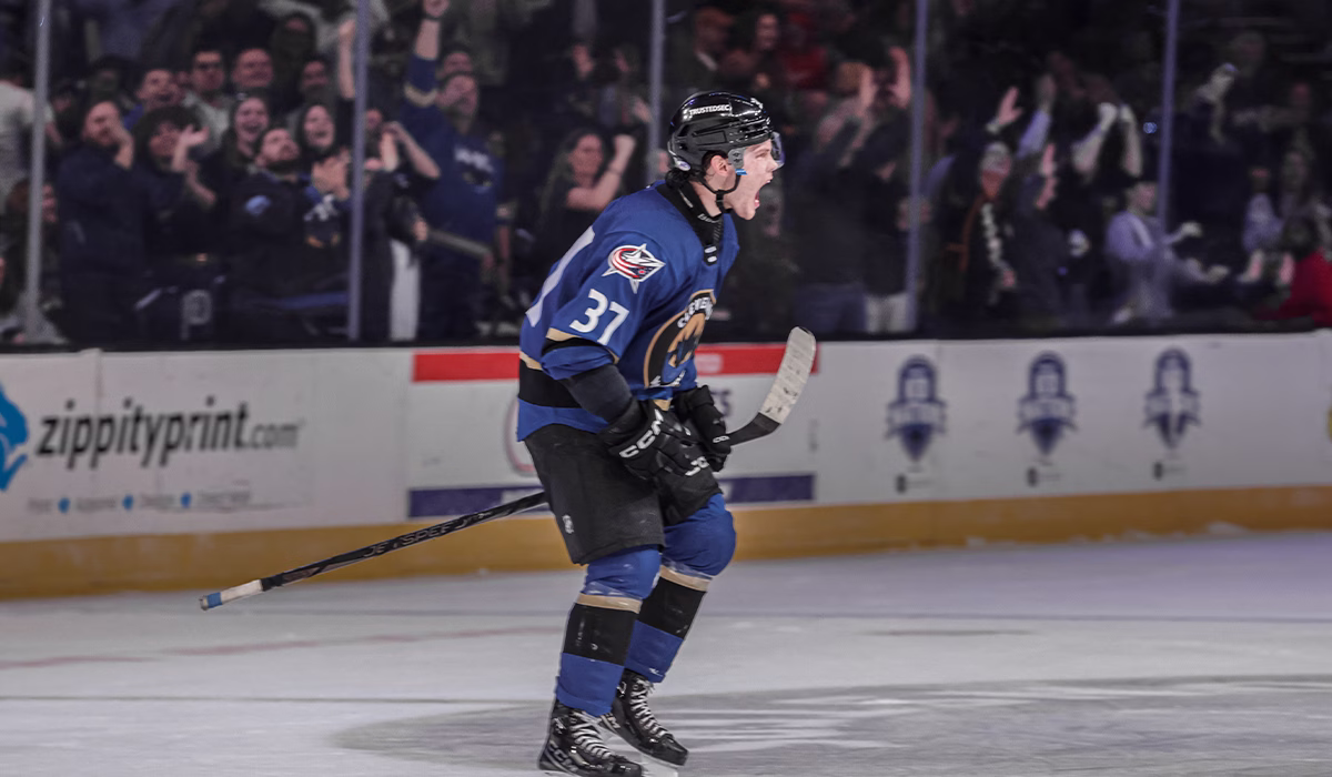 Monsters battle back for 2-1 shootout win over Checkers