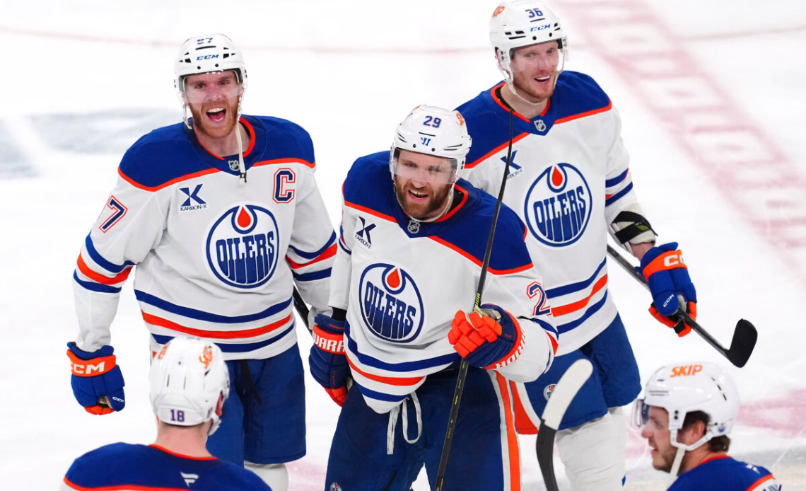 Connor McDavid Leon Draisaitl Edmonton Oilers