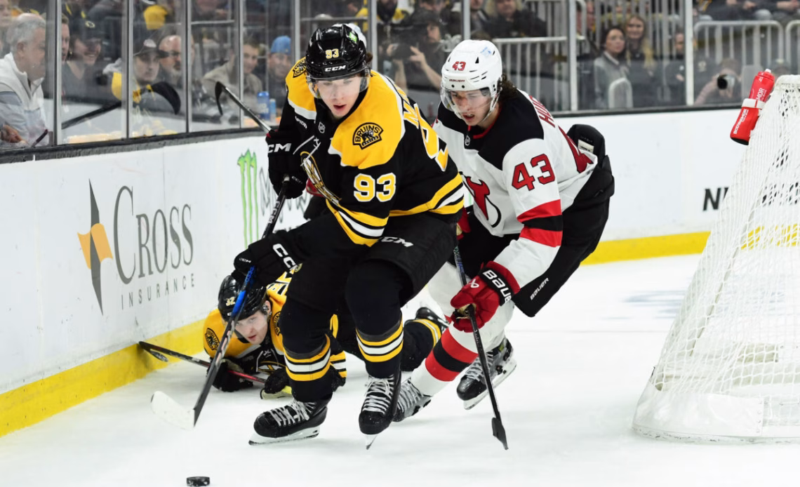 Fraser Minten Boston Bruins